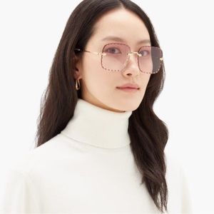 Chloe statement glasses, so cute.